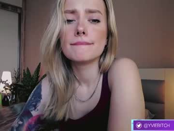 Nude girl _yvie_ image #3981254