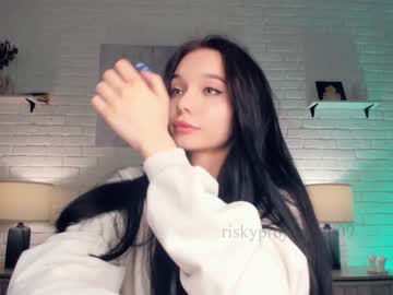 Nude girl riskyproject image #5273390