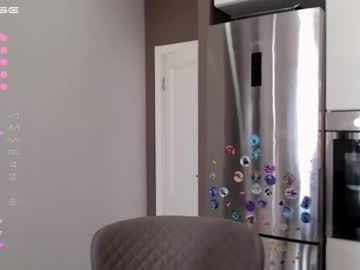 Nude girl small_blondee image #2110719