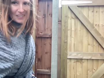 Nude girl eatmypie69 image #6230419