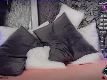 Nude girl _b_a_n_s_h_e_e_ image #3096199