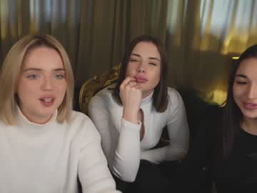 Nude couple kira0541 image #5563476