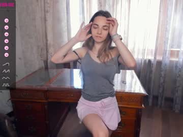 Nude girl shy_media image #4544596