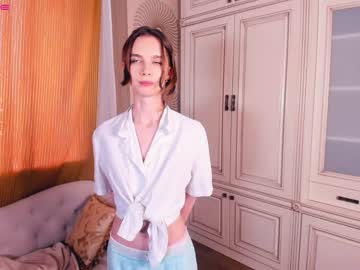 Nude girl happiness_call image #4015173