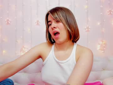 womennumberone nude cam