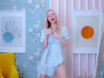 Nude girl c_a_s_s_i_e image #4085571