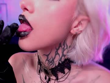 Nude girl goth_dolll image #5790256