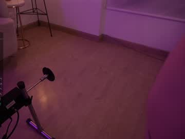 Nude girl lau__1 image #6193169