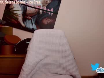 Nude girl hollyextra image #2019760