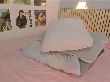 Nude girl little_effy18 image #6219641