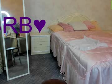 maidieevans nude cam