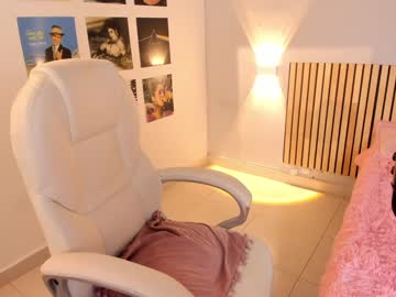 Nude girl little_effy18 image #4691947