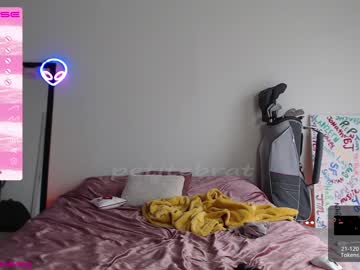 Nude girl petitebrat image #4225255