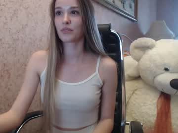 ariana_777 nude cam