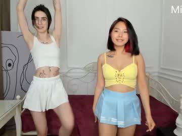 Nude girl _dreamgirlunicorn_ image #2400401