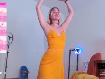 Nude girl petitebrat image #4432893