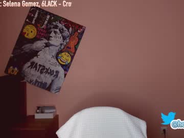 Nude girl hollyextra image #2063237