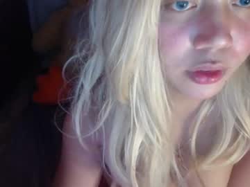 nickistroke nude cam