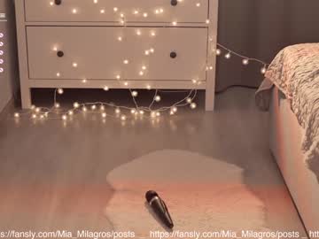 Nude girl mia_milagros image #2596677