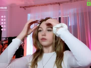 Nude girl small_blondee image #4731332