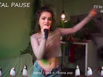 Nude girl emiliacourtney image #6864611