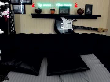 Nude girl happy_gir1 image #3529743