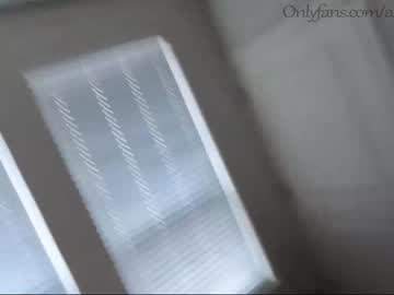 Nude couple ari_lovexo image #1351762