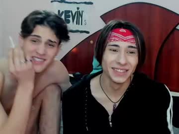 Nude man kevin_hug image #3224287