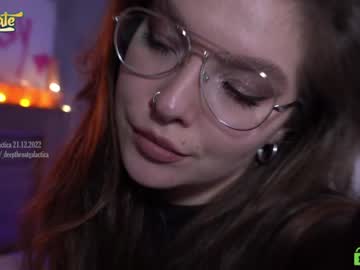 Nude girl _deepthroatgalactica image #3346391