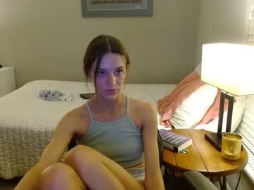 Nude girl emmmafox14 image #4629886