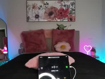 Nude couple ari_lovexo image #5796777