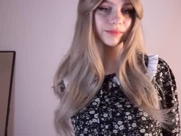 Nude girl mini_cruella image #6573290