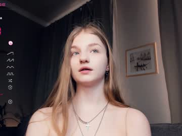 Nude girl _magic_smile_ image #6779894