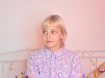 louiseshelton nude cam