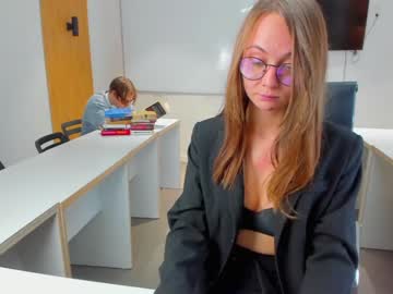 Nude girl game__of__porn image #697084