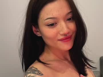 Nude girl tarrrantula image #4052700