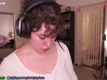 Nude girl evelynpiers image #4142232