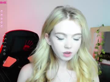 Nude girl small_blondee image #3738708