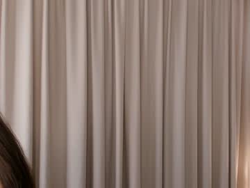 Nude girl peek_in_my_window image #6722857