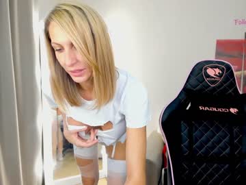 Nude girl grey_n_agata image #2942710