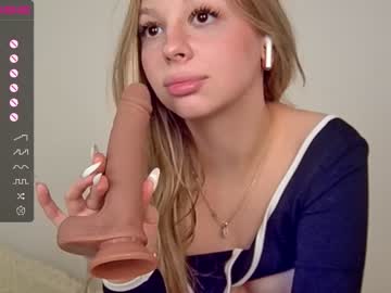 Nude girl shycinderella image #4782276