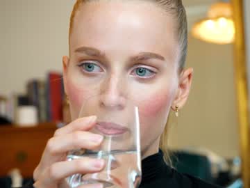 Nude girl ellaa91 image #2320294