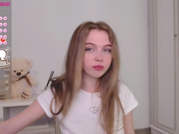 Nude girl small_blondee image #3068138