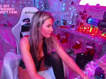 Nude girl butterybubblebutt image #3345487