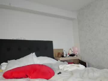 shy_student_alice nude cam