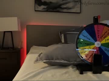 Nude couple ari_lovexo image #1353087