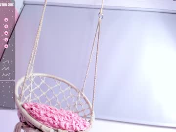 Nude girl little_effy18 image #3039487