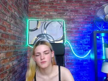 Nude girl emily_willes image #5039535