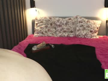 Nude girl girl_u_never_met image #4904340