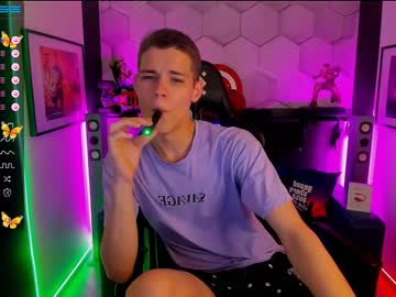 Nude man brad_bert image #4897320